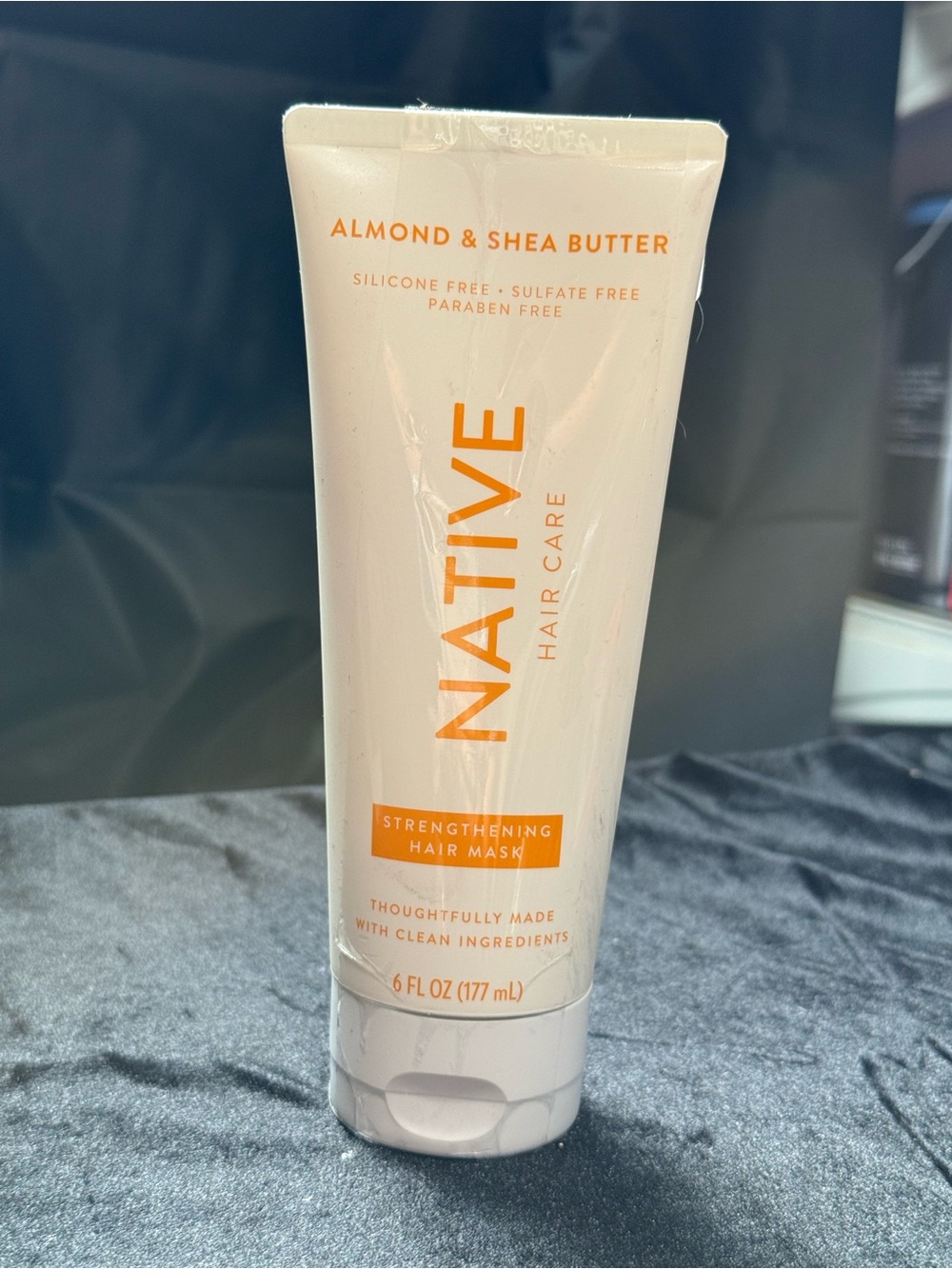 Native Almond & Shea Butter Strengthening Hair Mask